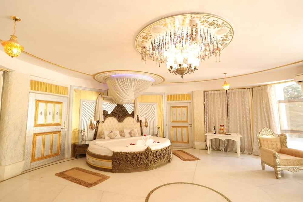 Lohagarh Fort Resort Kukas Екстериор снимка