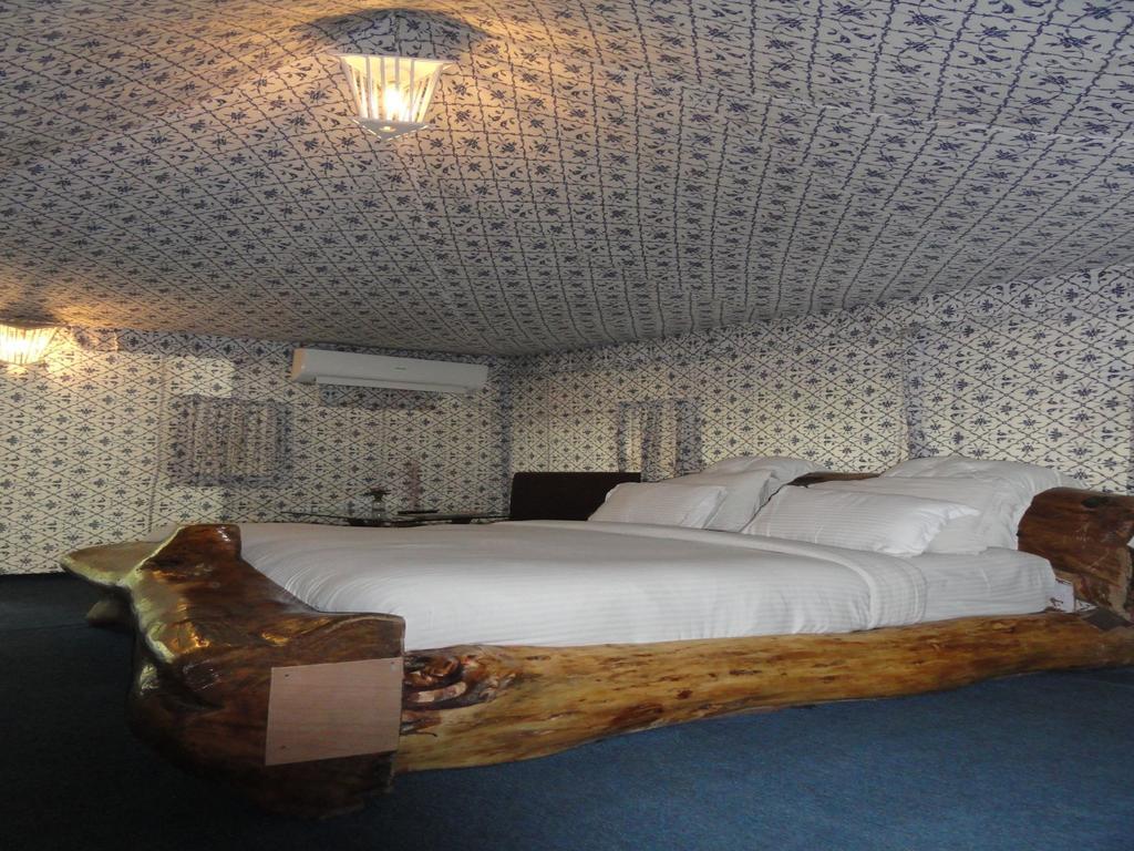 Lohagarh Fort Resort Kukas Екстериор снимка