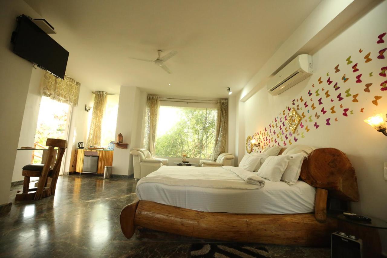 Lohagarh Fort Resort Kukas Екстериор снимка