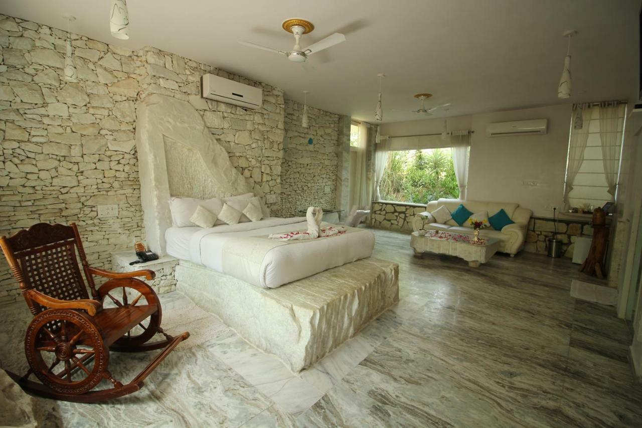 Lohagarh Fort Resort Kukas Екстериор снимка